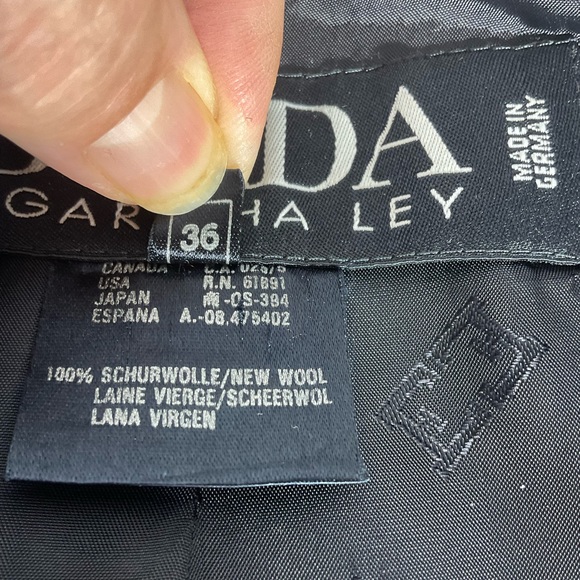 Escada Margaretha Ley 100% New Wool Dark Blue 7-Button Closure Cuffed Sleeve 36. - Picture 13 of 16